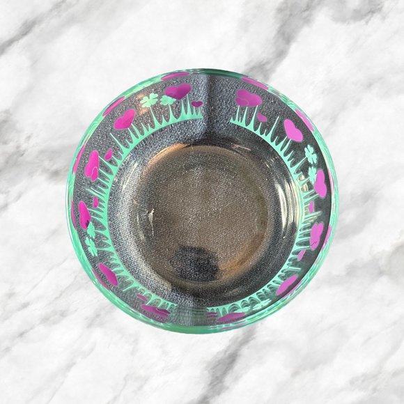 Pyrex Purple Heart Lucky in Love 56 fl oz (4 cups) without Lid - Picture 2 of 8